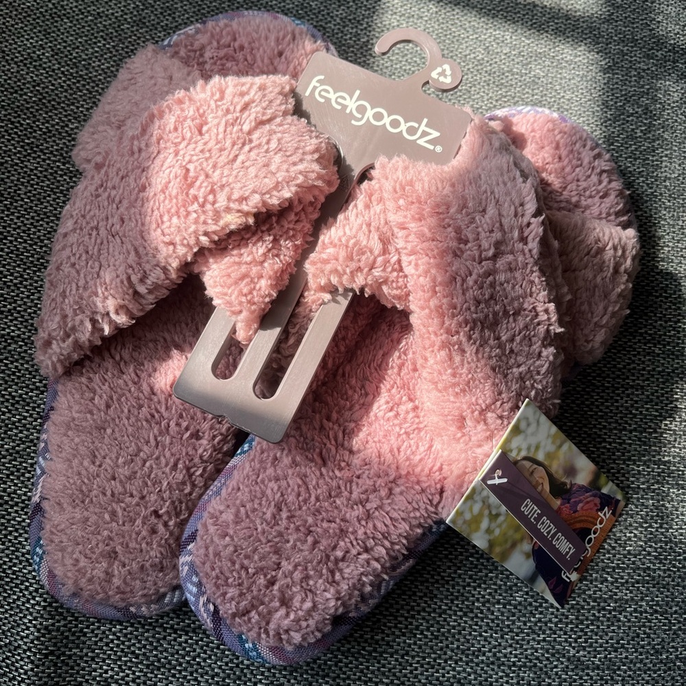 COPY - Feelgoodz Meridian Cross-Strap Slippers NWT